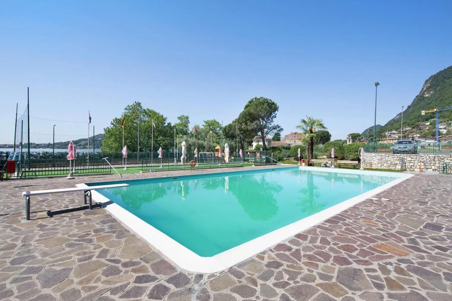 Camping Eurovil Predore Exteriér fotografie
